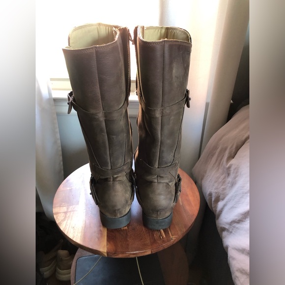 Teva Brown Waterproof Leather Boots - size 9.5 - Picture 10 of 12